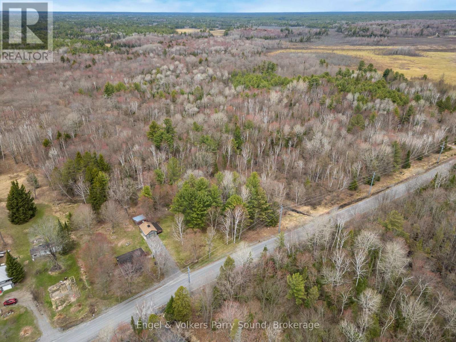 77 WOODS ROAD - 25