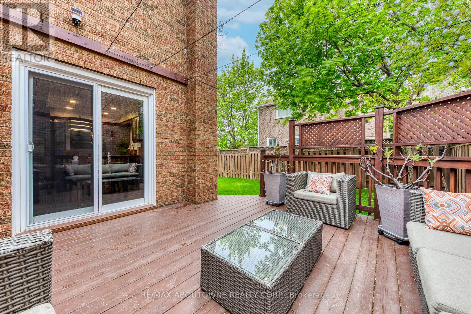 1209 OLD OAK DRIVE - 49