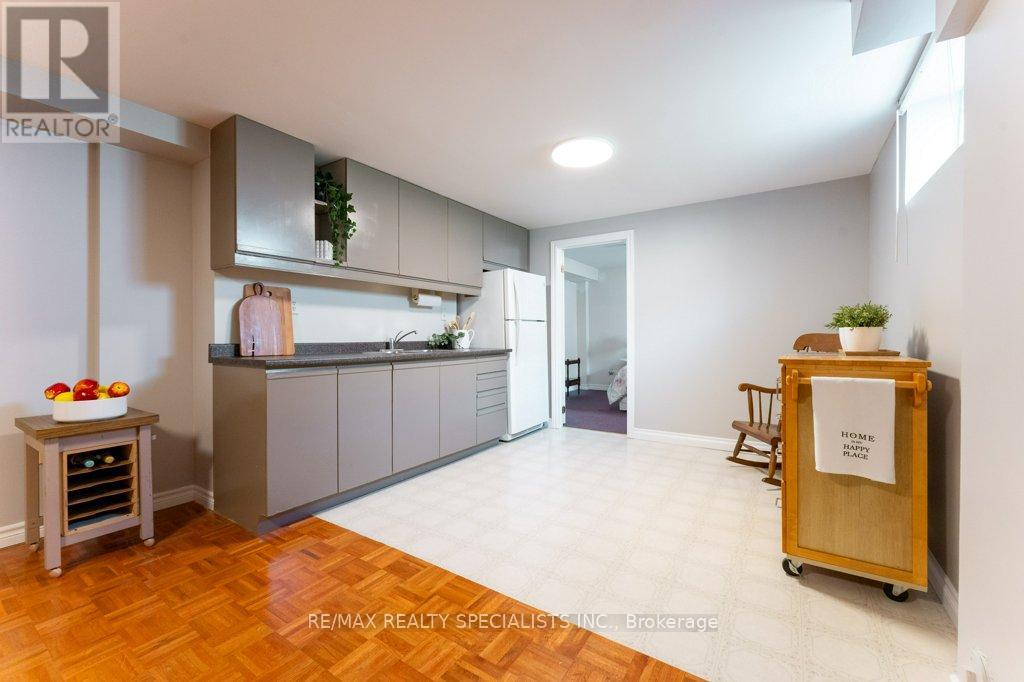 330 HICKORY CIRCLE - 31