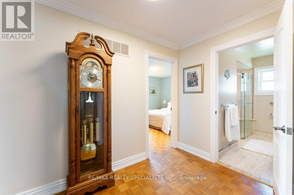 330 HICKORY CIRCLE - 13