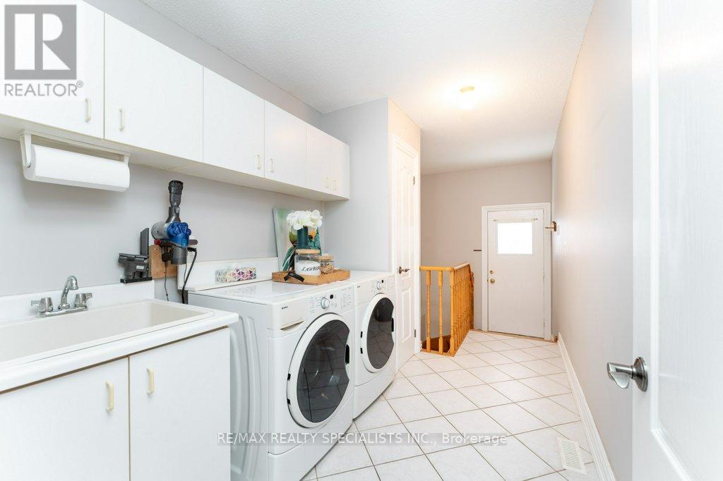 330 HICKORY CIRCLE - 20