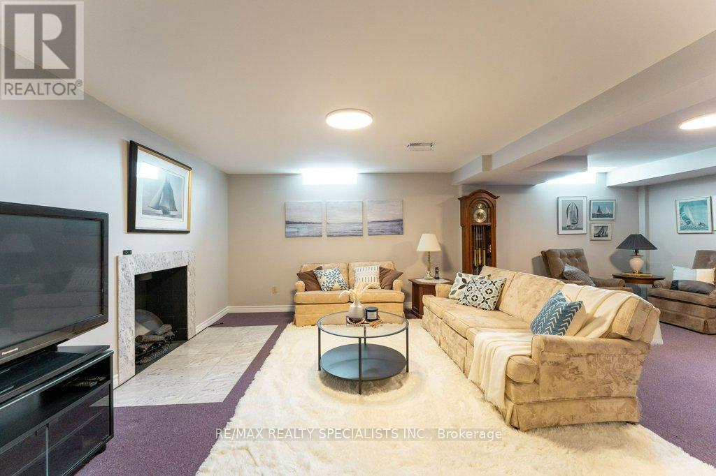 330 HICKORY CIRCLE - 24