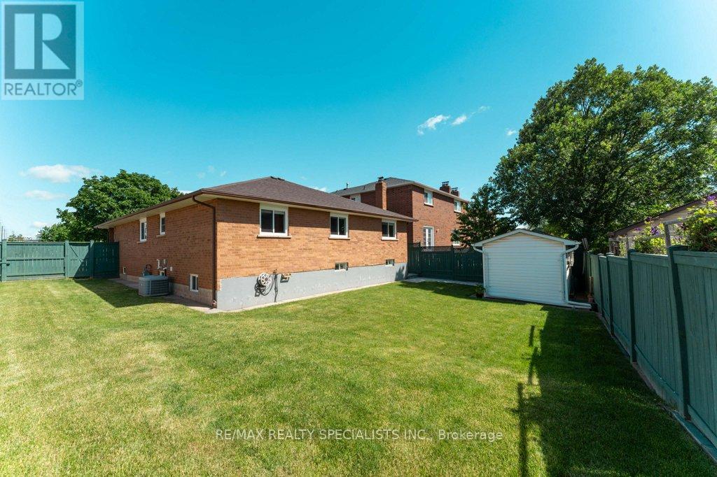 330 HICKORY CIRCLE - 38