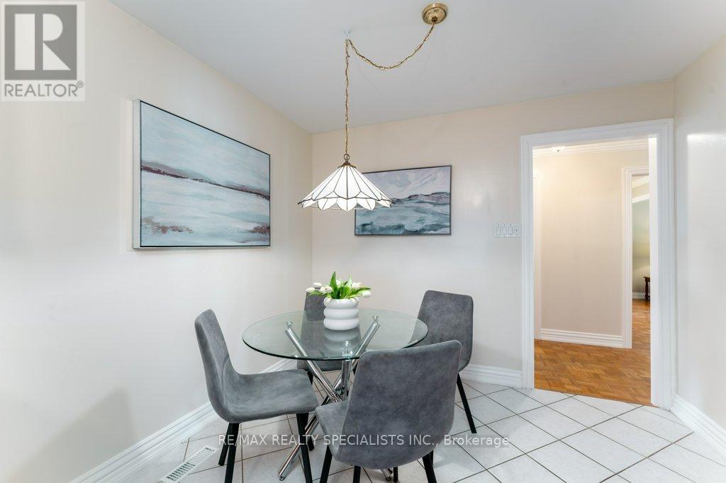 330 HICKORY CIRCLE - 11