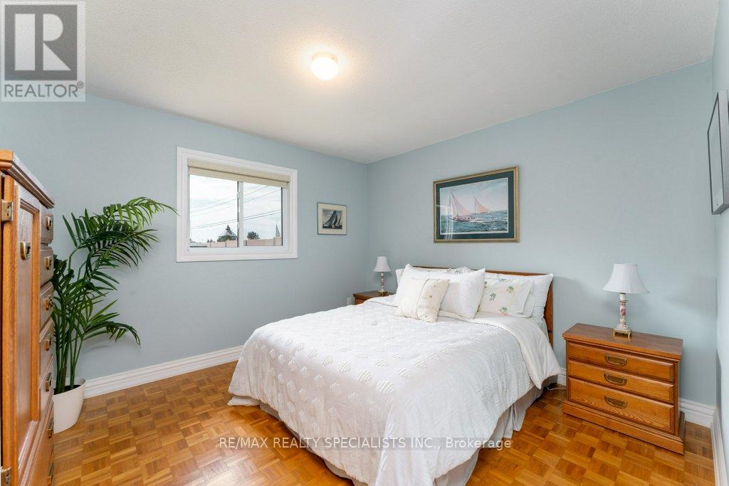 330 HICKORY CIRCLE - 19