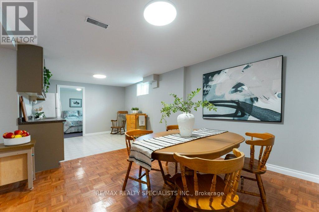 330 HICKORY CIRCLE - 29