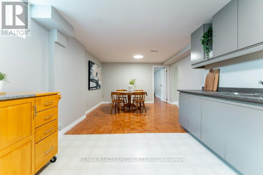 330 HICKORY CIRCLE - 30