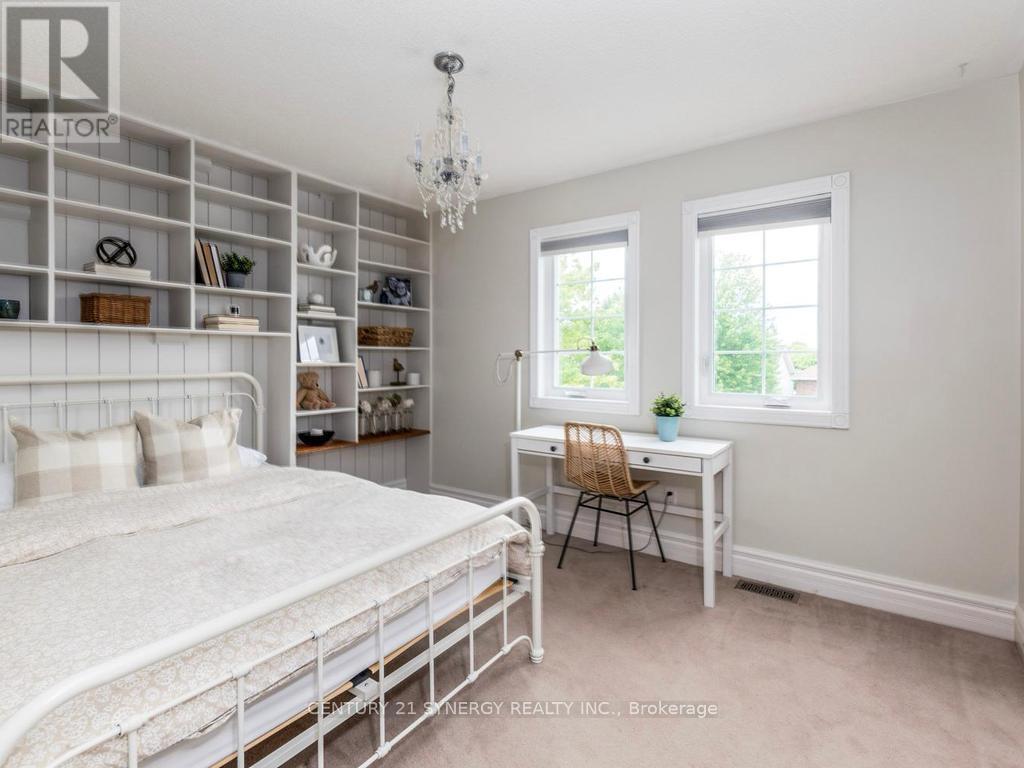 26 JACQUELINE CRESCENT - 25