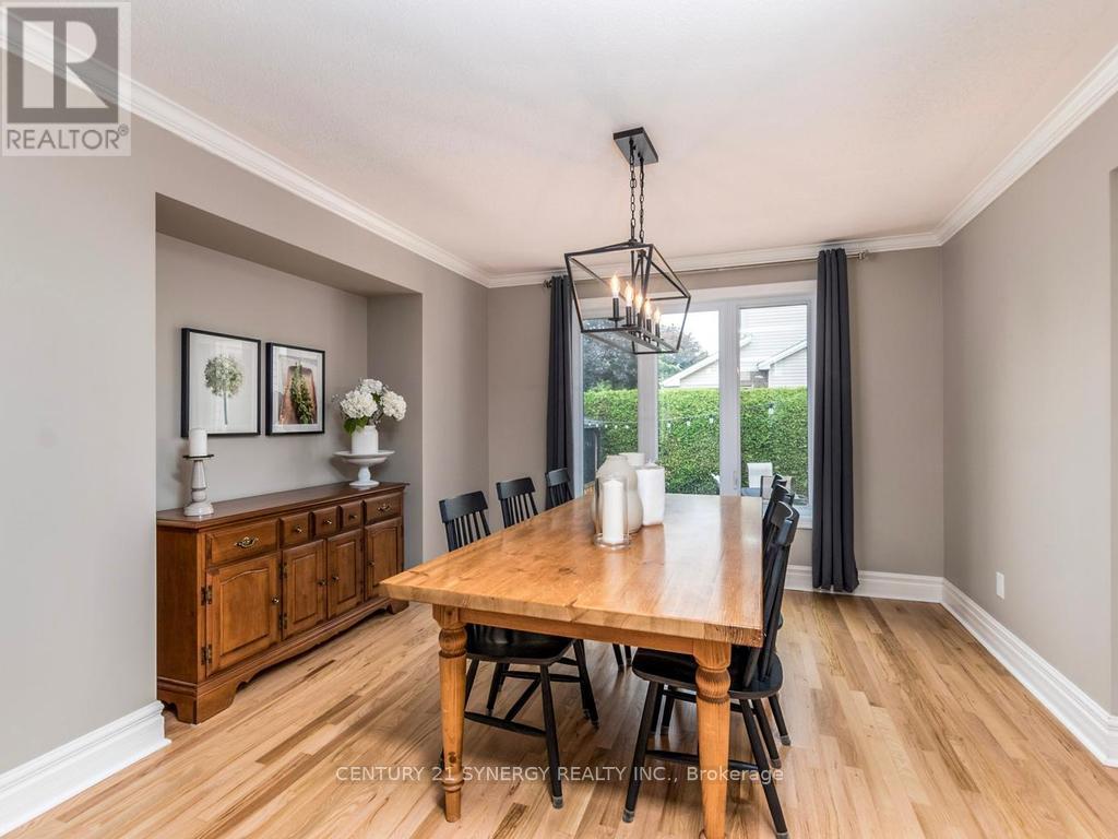 26 JACQUELINE CRESCENT - 9