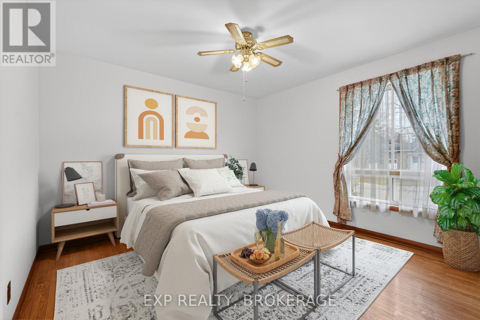 19 CONVAY CRESCENT - 16