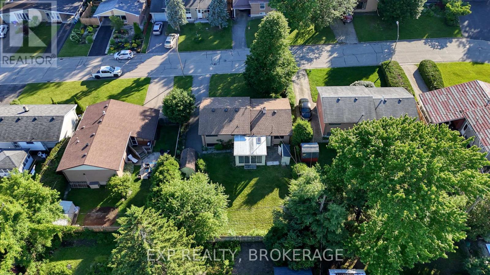 19 CONVAY CRESCENT - 44