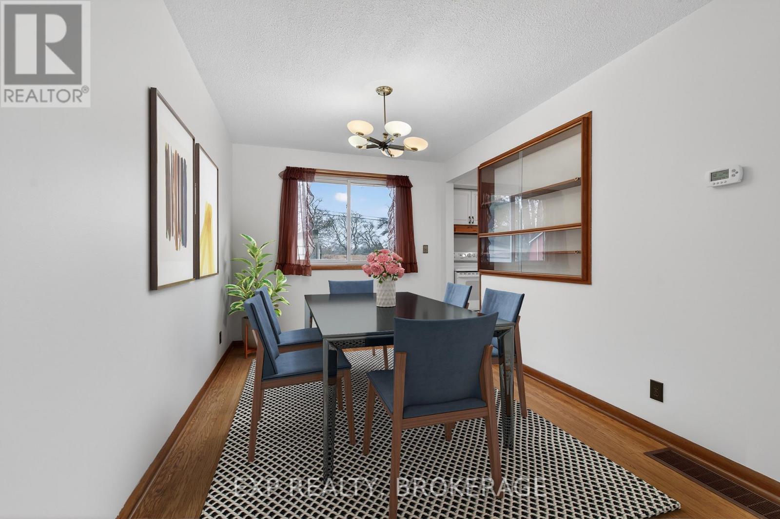 19 CONVAY CRESCENT - 9