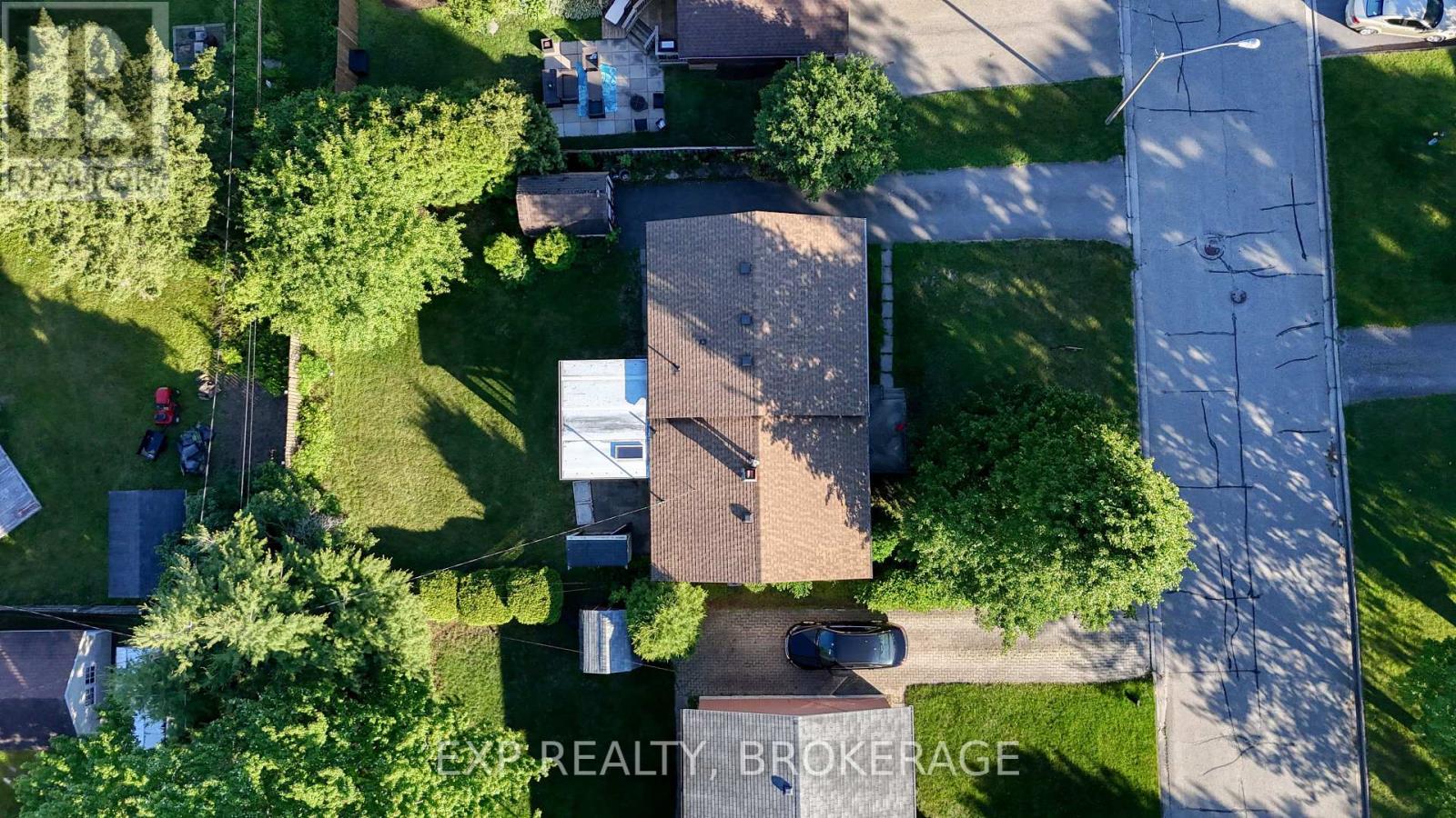 19 CONVAY CRESCENT - 43