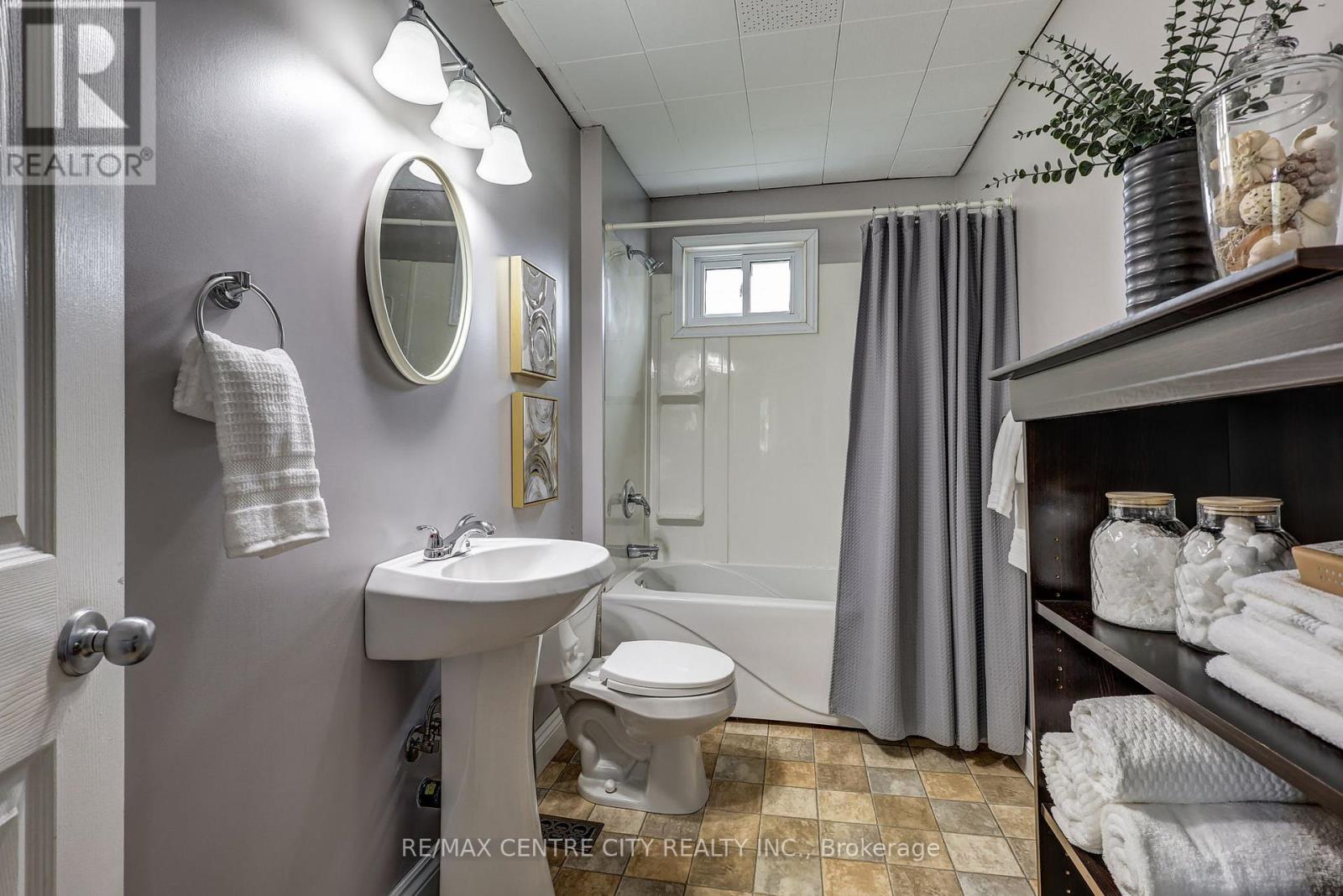 7953 UNION ROAD - 25