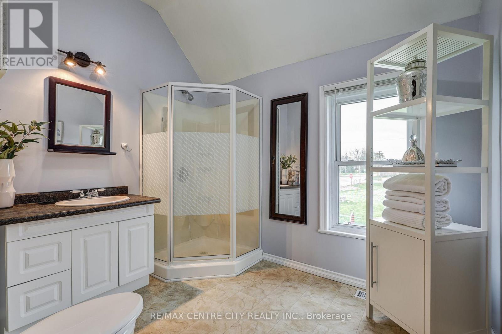 7953 UNION ROAD - 37