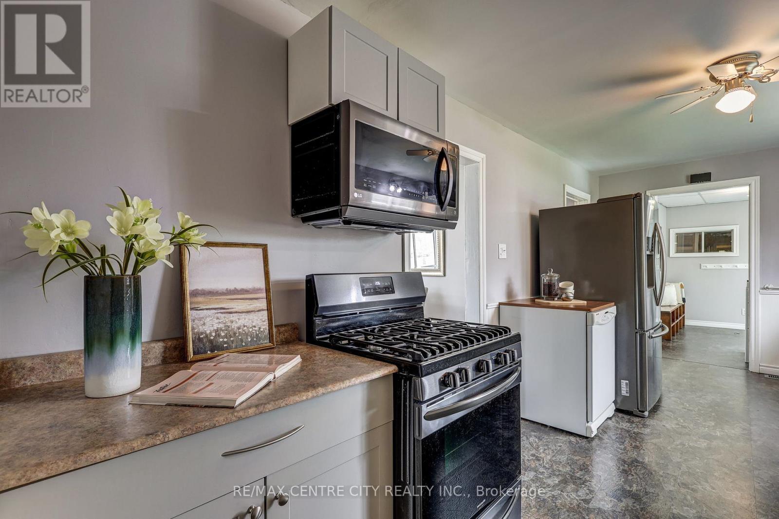 7953 UNION ROAD - 11