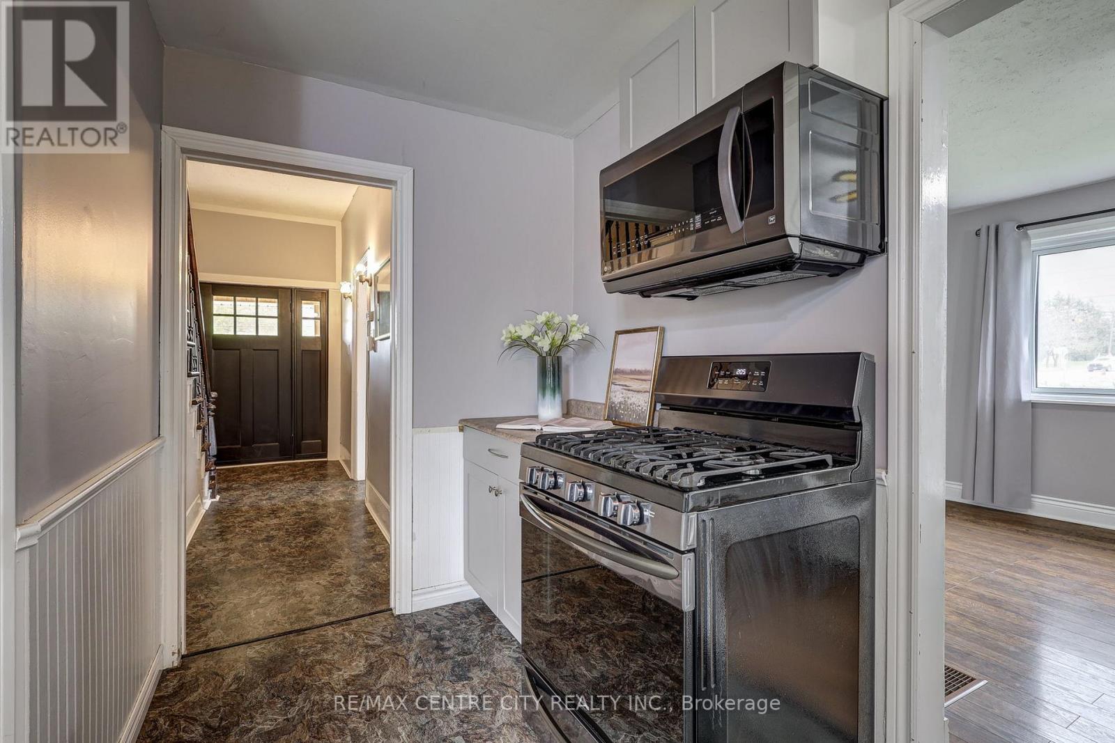 7953 UNION ROAD - 16