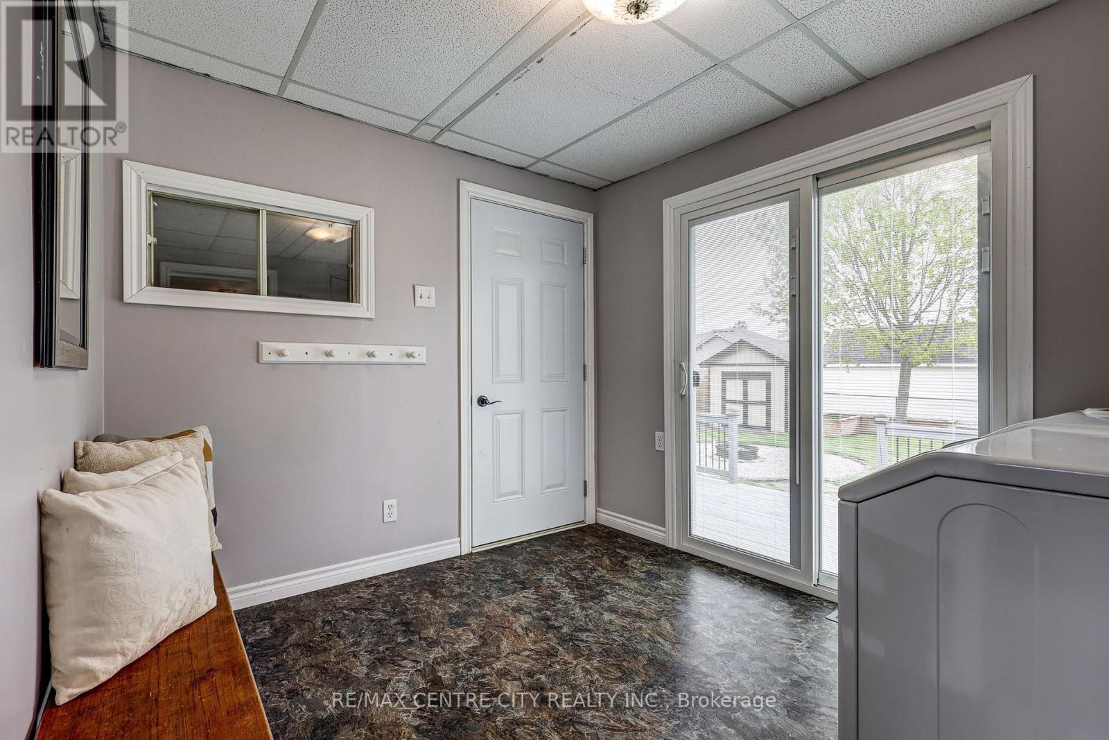 7953 UNION ROAD - 27