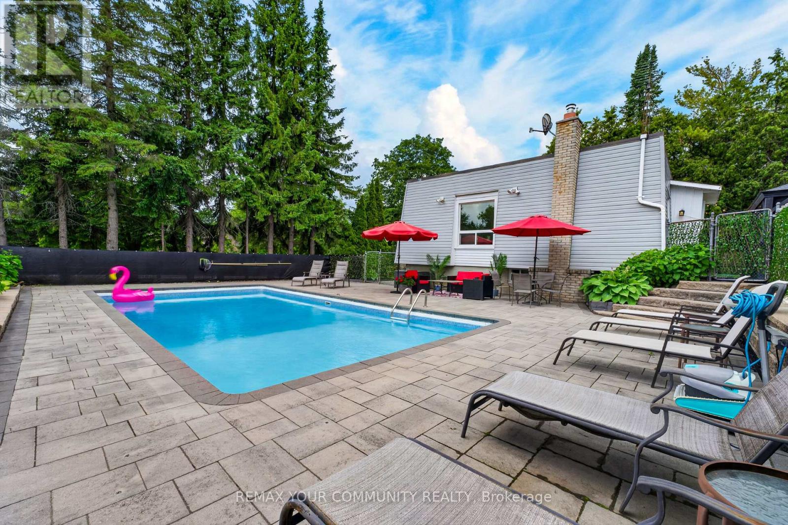 44 PINERIDGE DRIVE - 38
