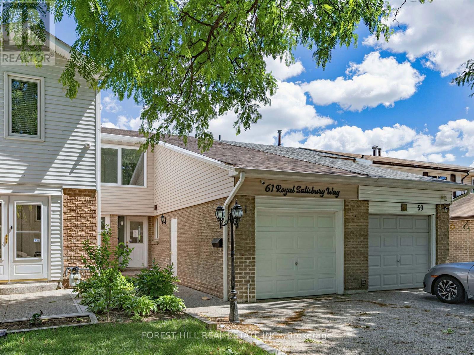 61 ROYAL SALISBURY WAY - 2