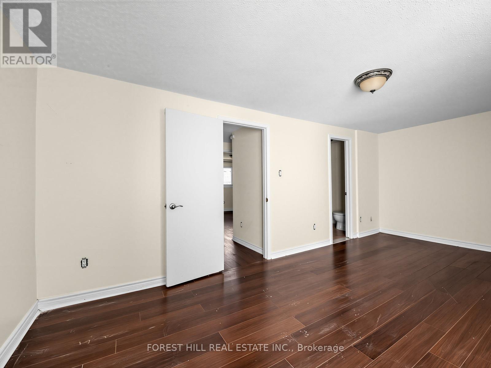 61 ROYAL SALISBURY WAY - 27