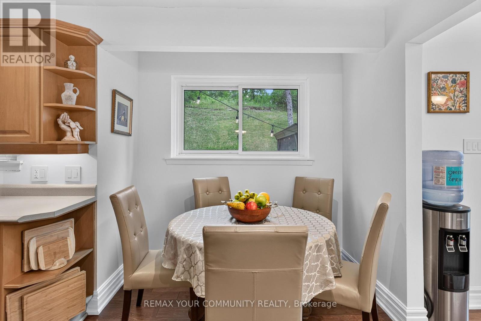 44 PINERIDGE DRIVE - 16