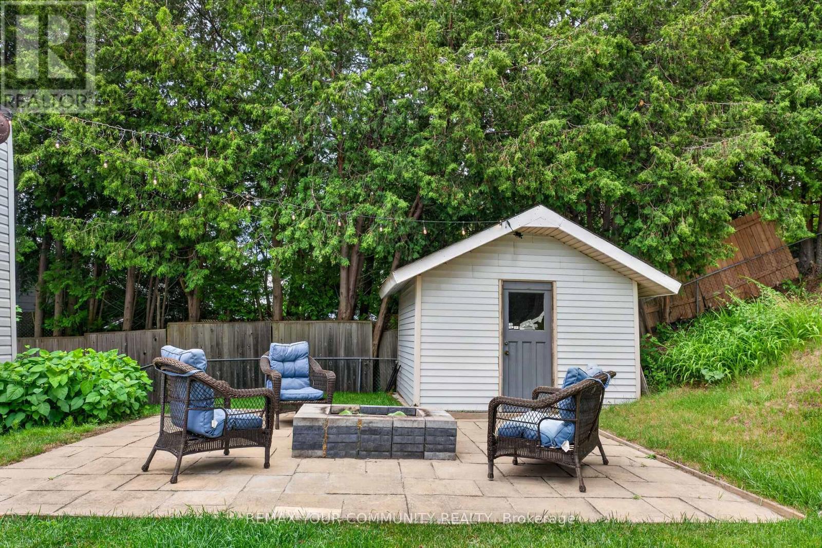44 PINERIDGE DRIVE - 36