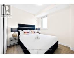 709 - 2300 St Clair Avenue W, Toronto, ON M6N0B3 Photo 25