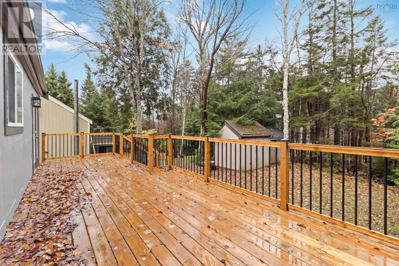26 Village Crescent - 8