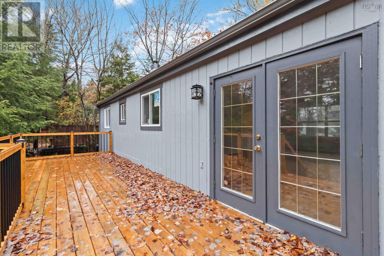 26 Village Crescent - 9