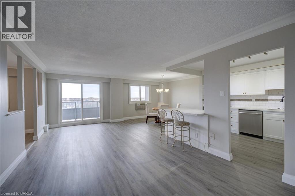 #909 640 WEST Street - 30