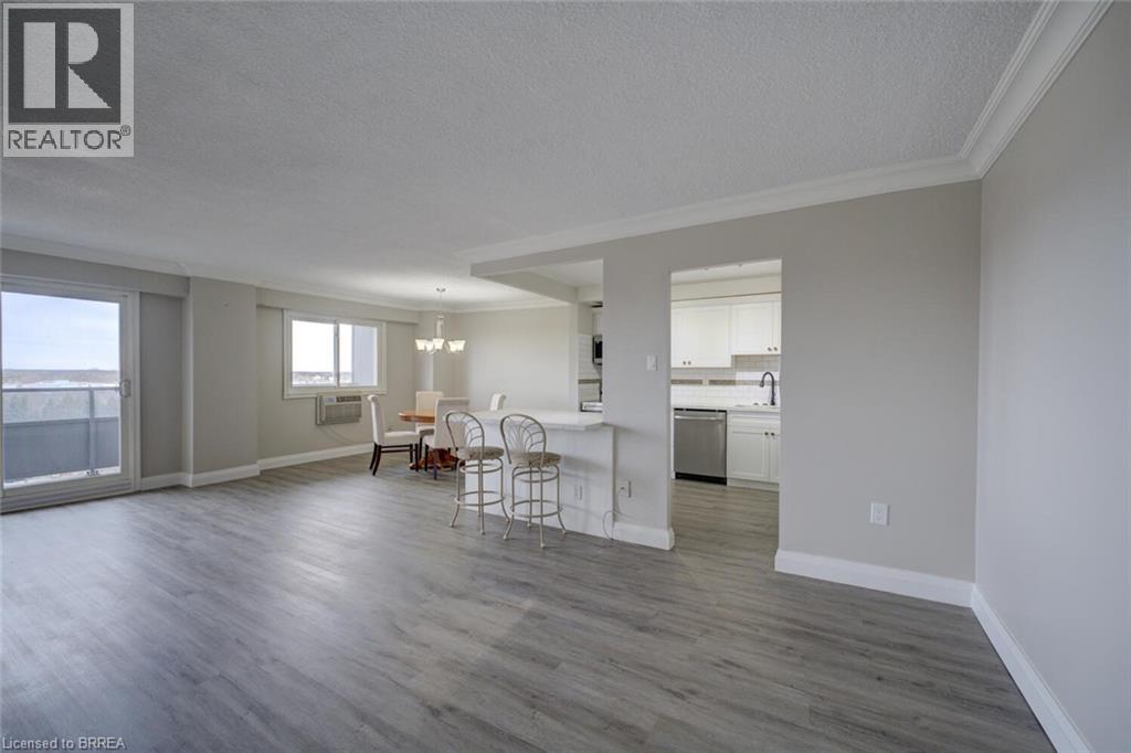 #909 640 WEST Street - 8