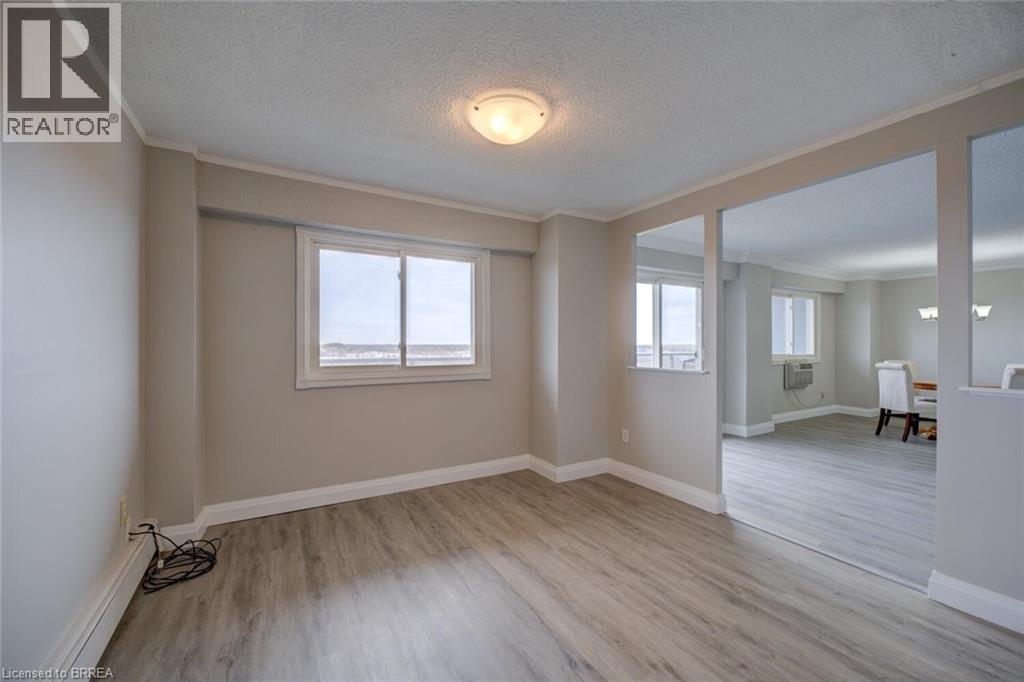 #909 640 WEST Street - 13