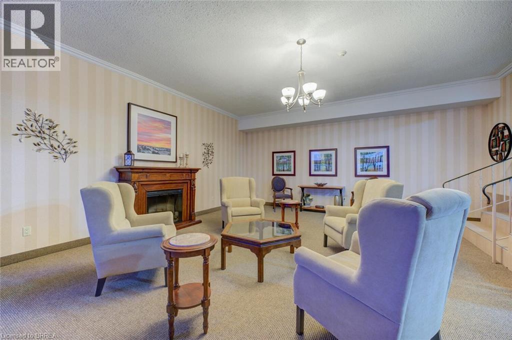 #909 640 WEST Street - 22