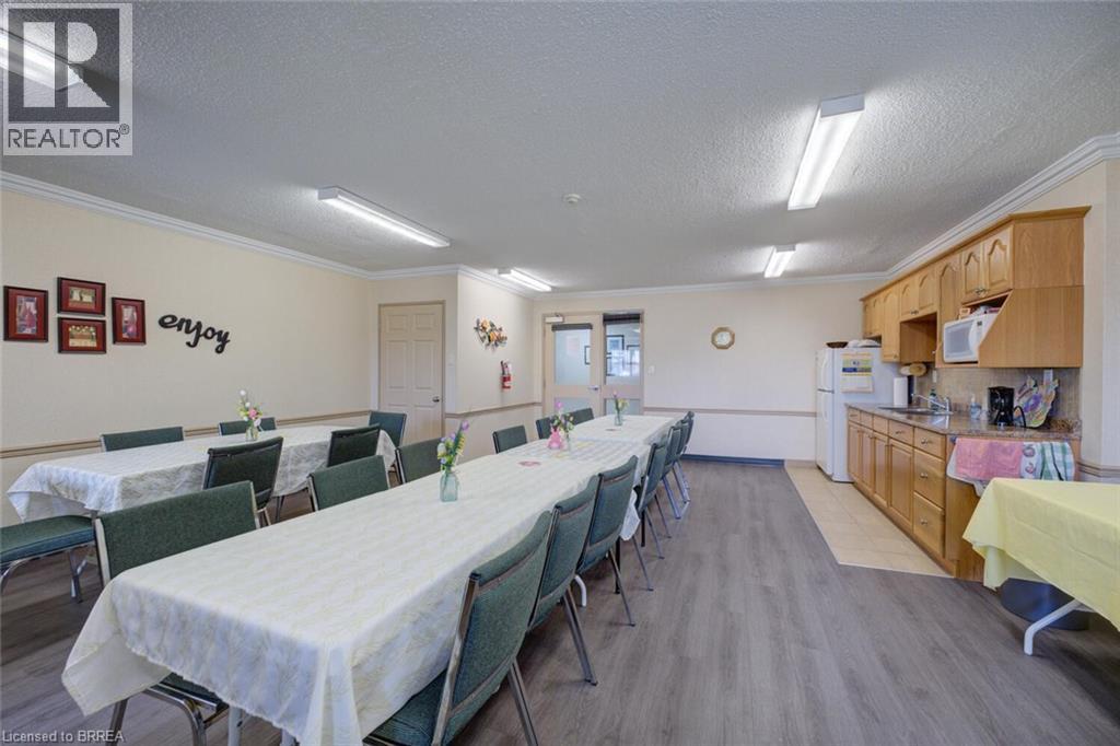 #909 640 WEST Street - 20