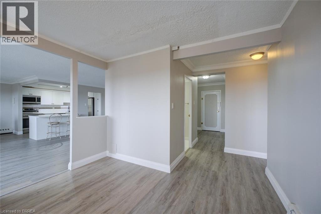 #909 640 WEST Street - 39