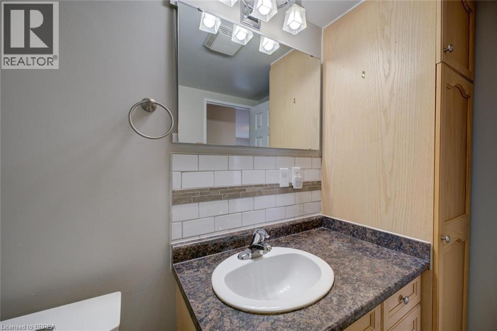 #909 640 WEST Street - 45