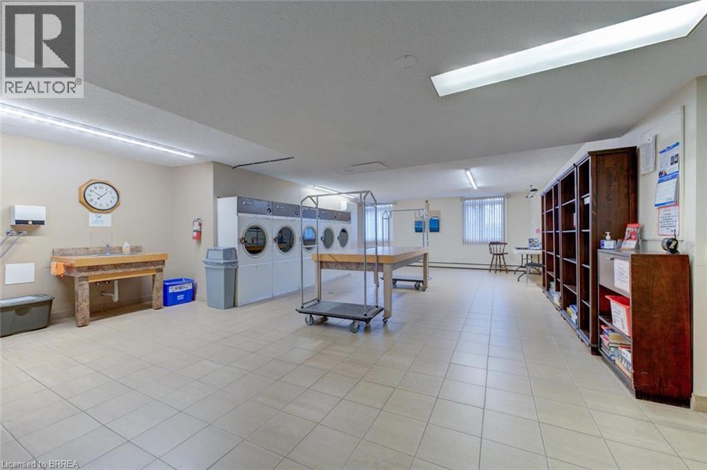 #909 640 WEST Street - 49