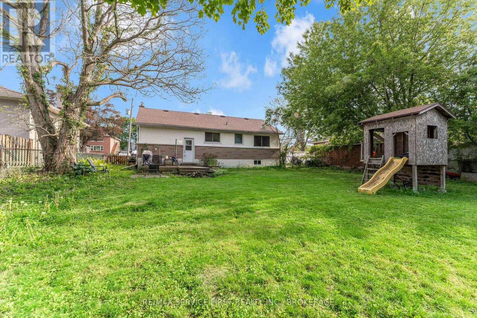 44 CRANBROOK STREET - 26