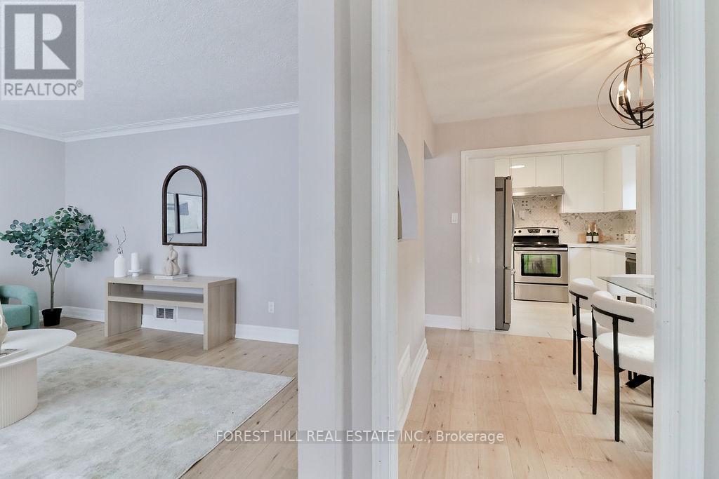 19 SILVERCREST AVENUE - 6