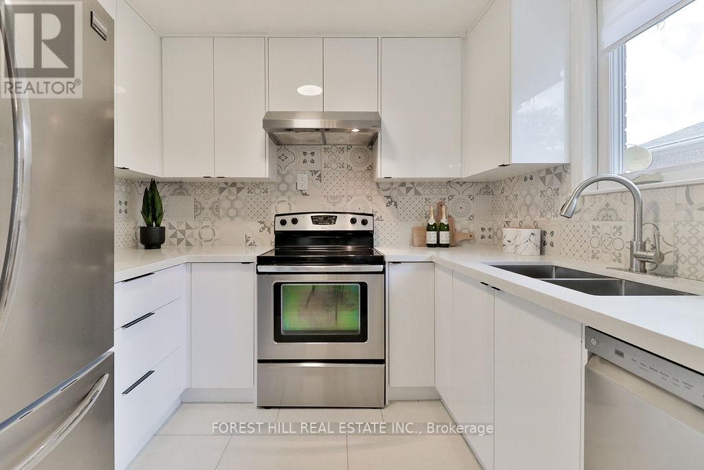 19 SILVERCREST AVENUE - 13