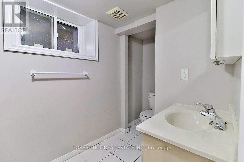 19 SILVERCREST AVENUE - 43