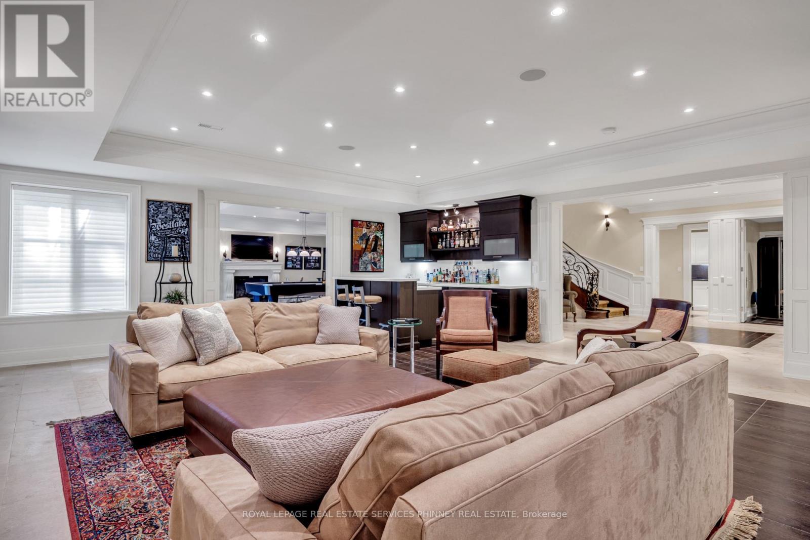113 MAPLE GROVE DRIVE - 33