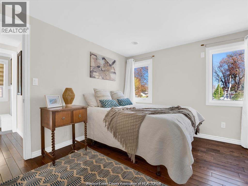 39 WOODBRIDGE DRIVE - 27