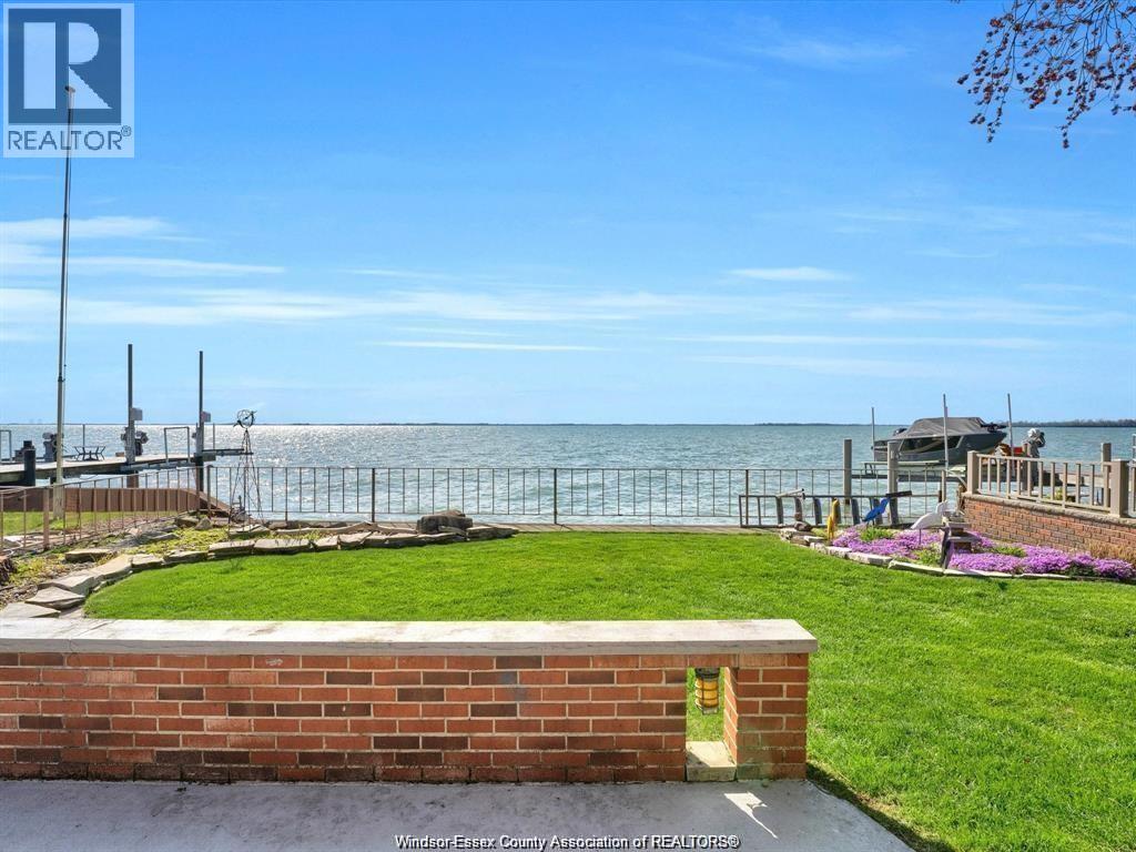 39 WOODBRIDGE DRIVE - 32