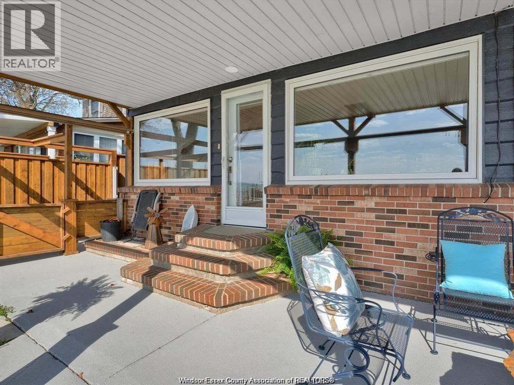 39 WOODBRIDGE DRIVE - 35