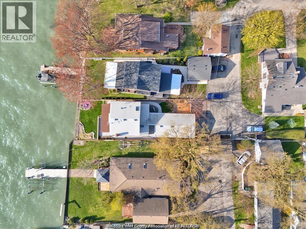 39 WOODBRIDGE DRIVE - 40