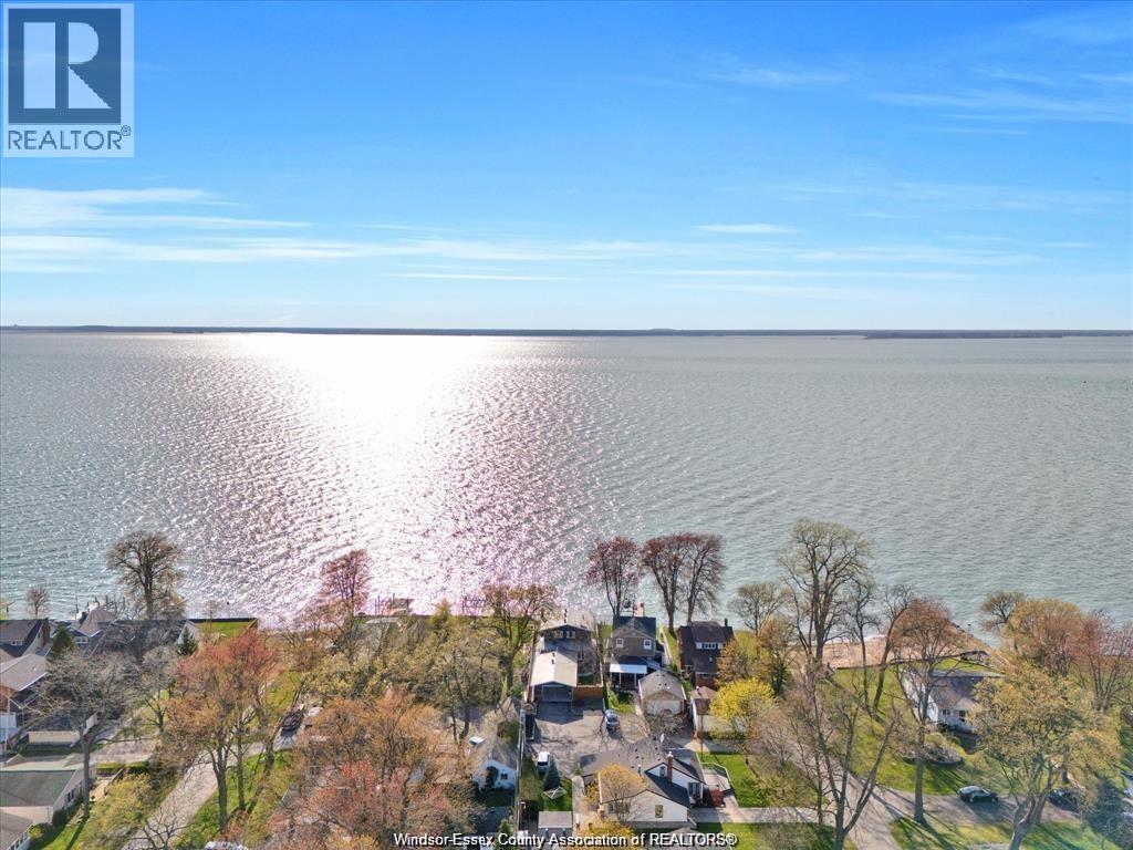 39 WOODBRIDGE DRIVE - 46