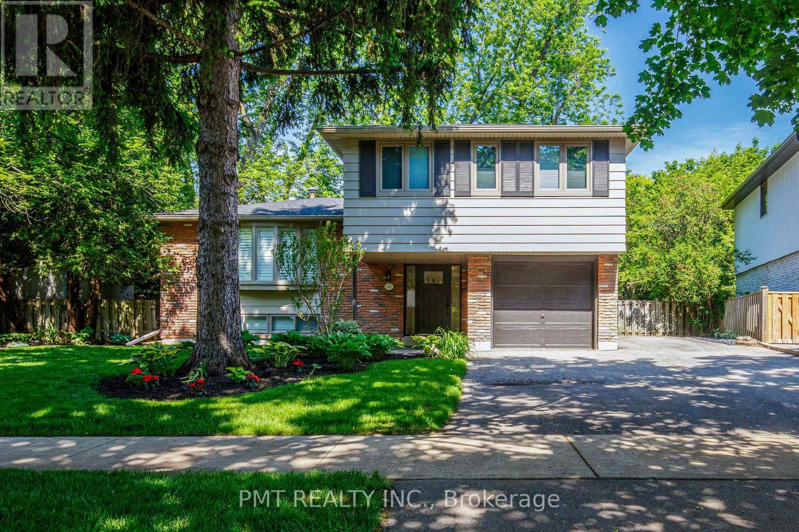 Photo of 491 Maple Avenue