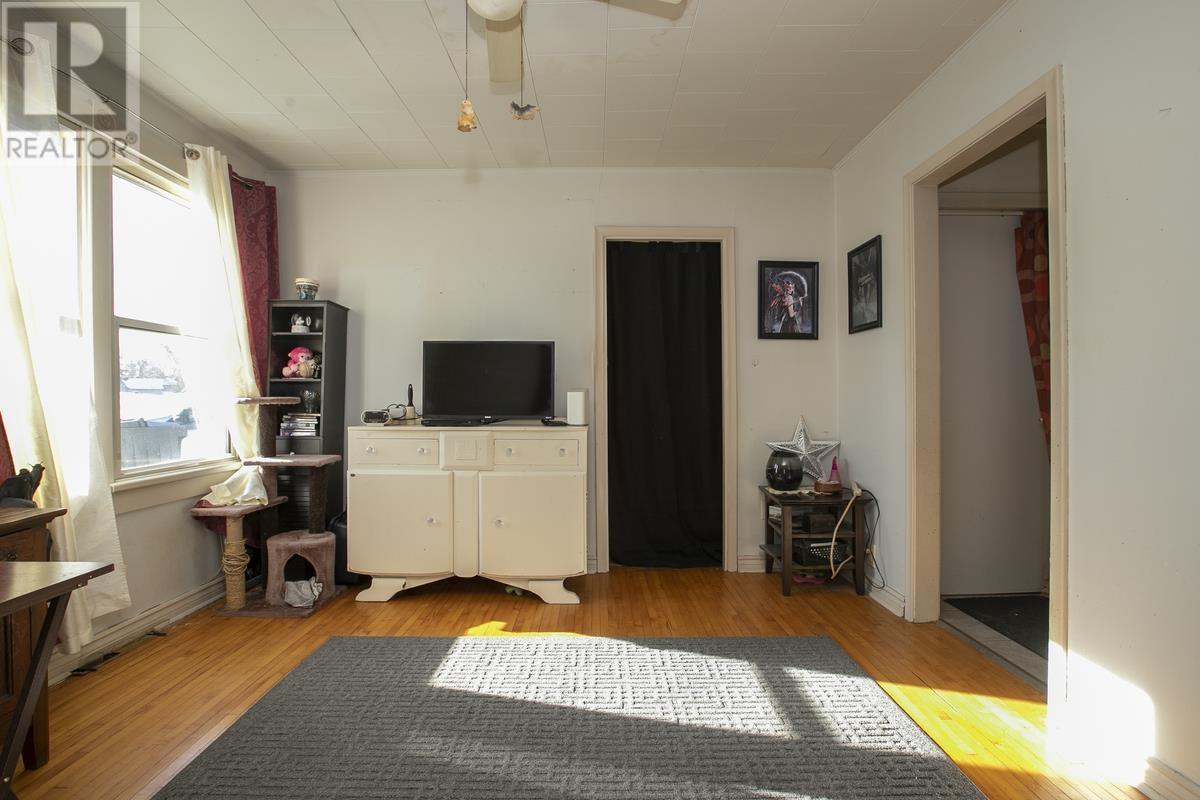 133 Bellevue AVE - 9